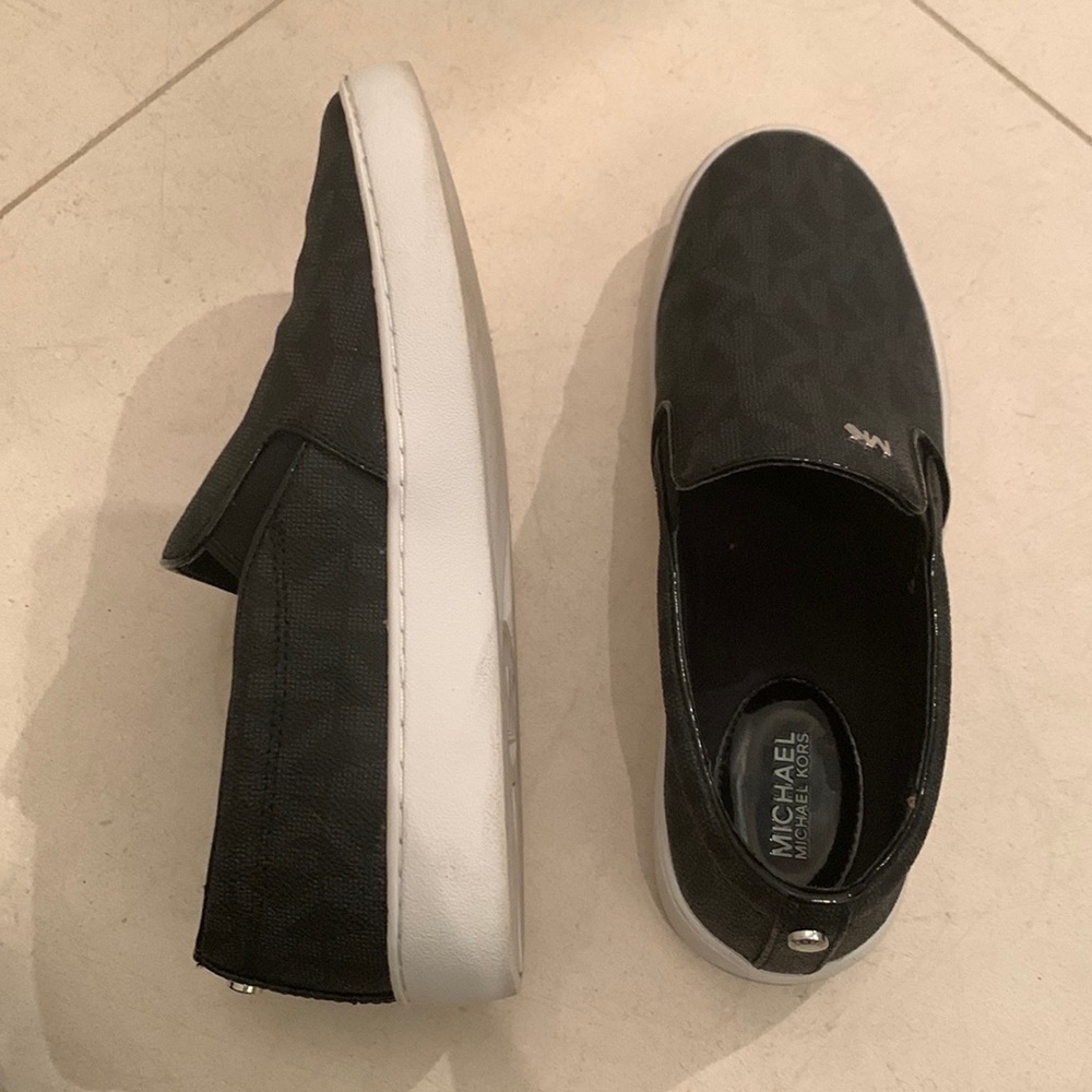 Michael Kors black leather slip on shoes original shoebox size 6 1/2
